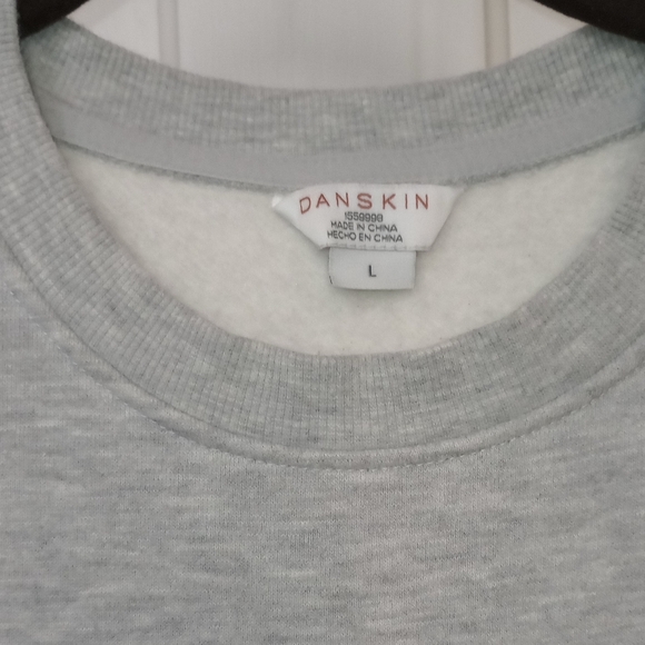 VTG NWOT DANSKIN Oversized Cotton Sweatshirt With Kangaroo Pocket. SZ L - Picture 3 of 7